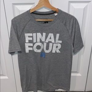 Men’s UNC Tar Heel Shirt (M)